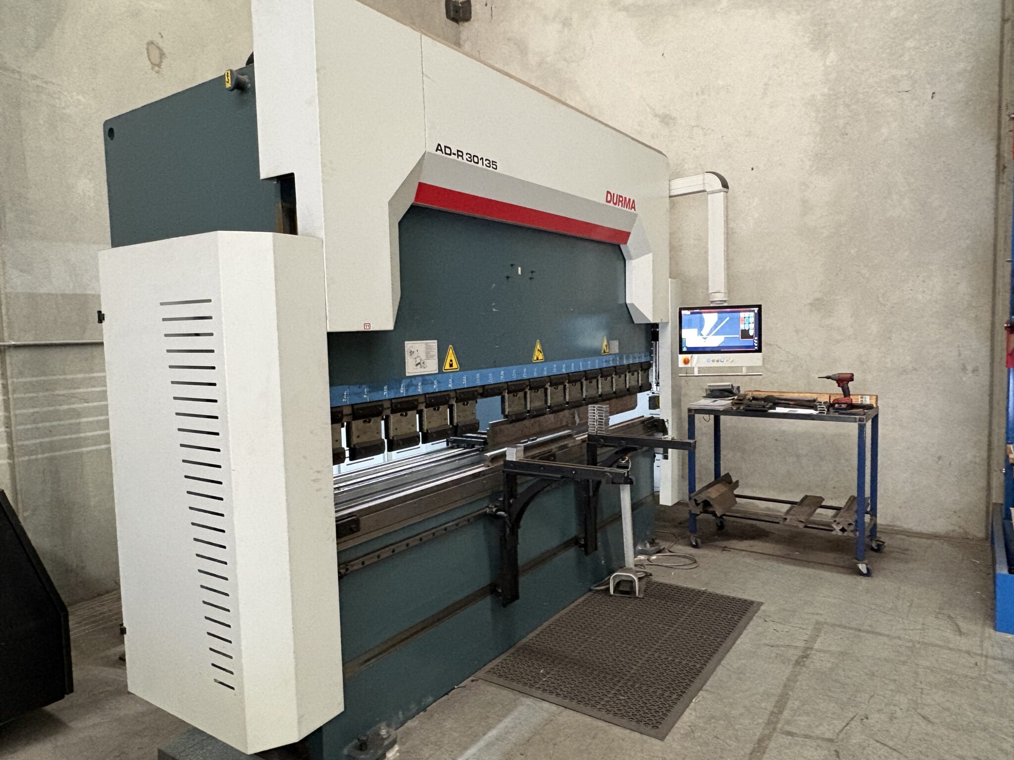 2022 Durma ADR30135 CNC Press Brake - Image 2